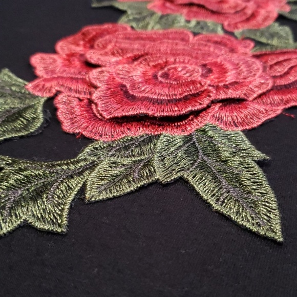 🎉🎊HP🎉🎊Rose Top - Picture 3 of 7